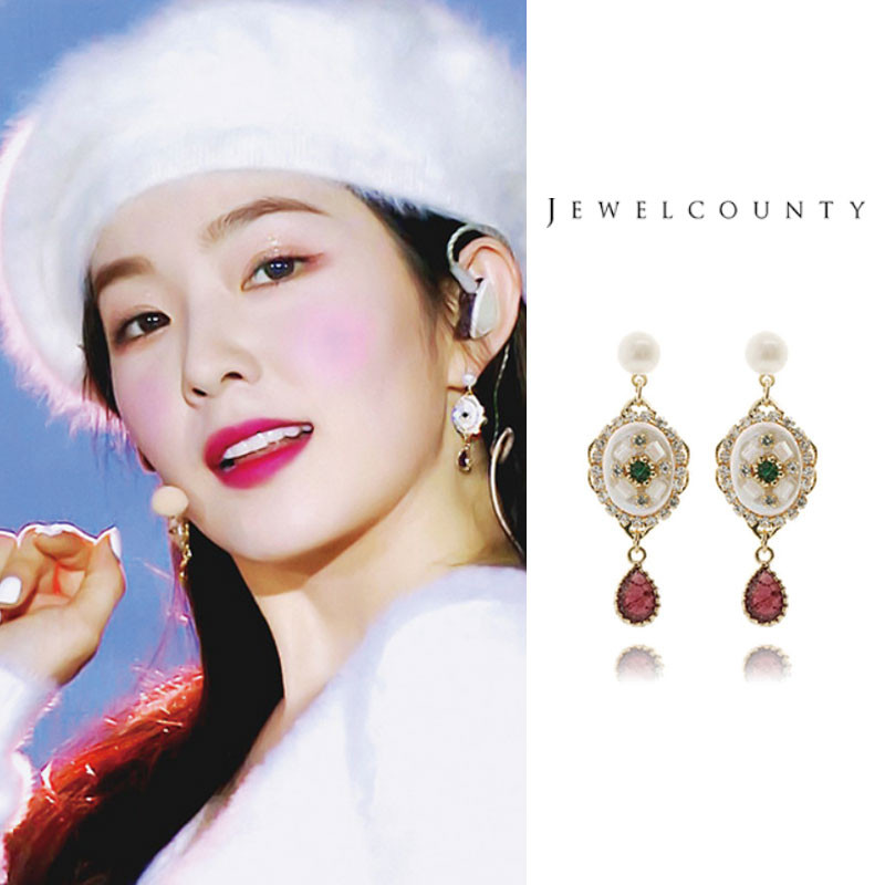 Red Velvet 着用 [JEWELCOUNTY] E1238-1 Natural Pearl Red Drop ピアス レディース 韓国 結婚式 パーティー