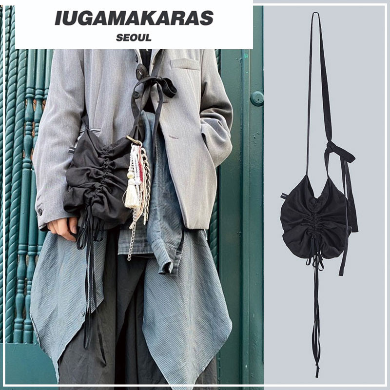 [IUGAMAKARAS] Shirring Bag ユニークファッション ストリート ショルダーバッグ ボディバッグ レディース メンズ 韓国ファッショ